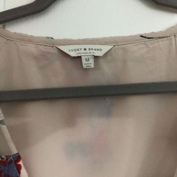 LUCKY BRAND Crepe-Peplum Floral Cutout V-neck Top Size Medium - Picture 3 of 5